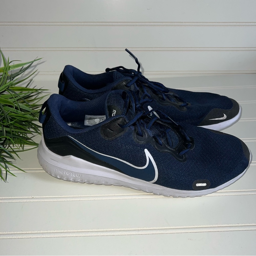 Nike Men’s Renew Ride